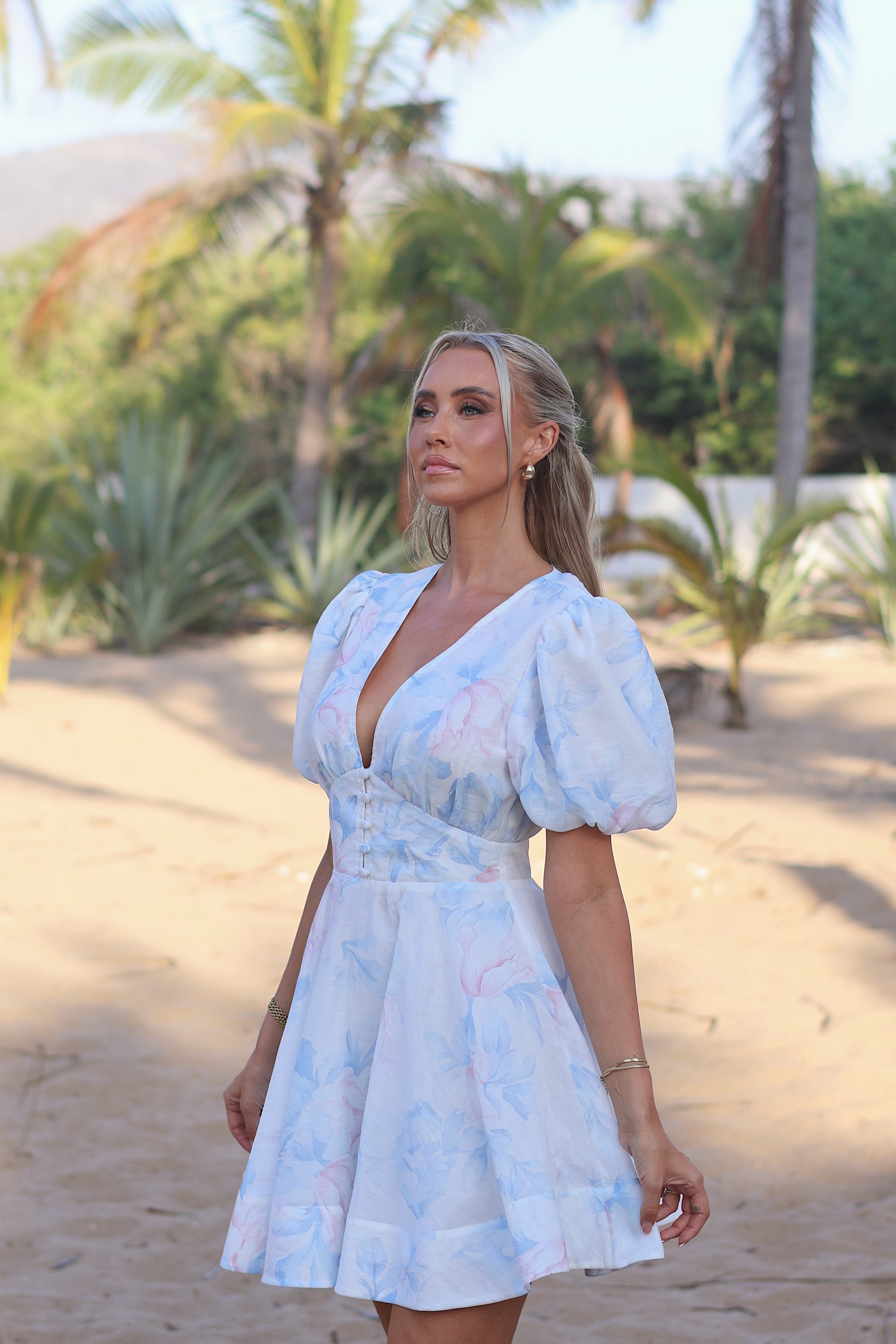 Ariana Kjole - Dream Azure