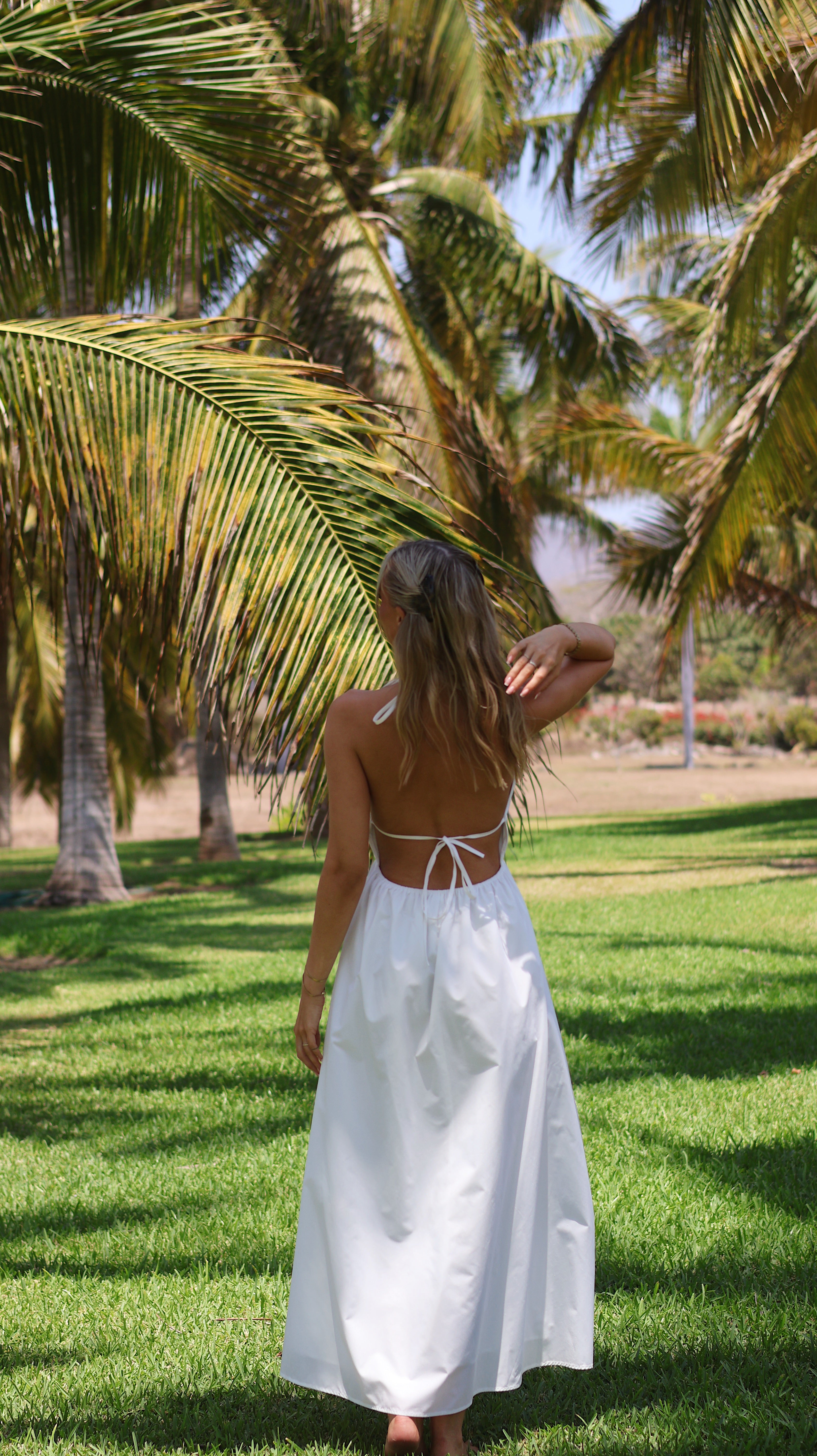Luna Kjole - White
